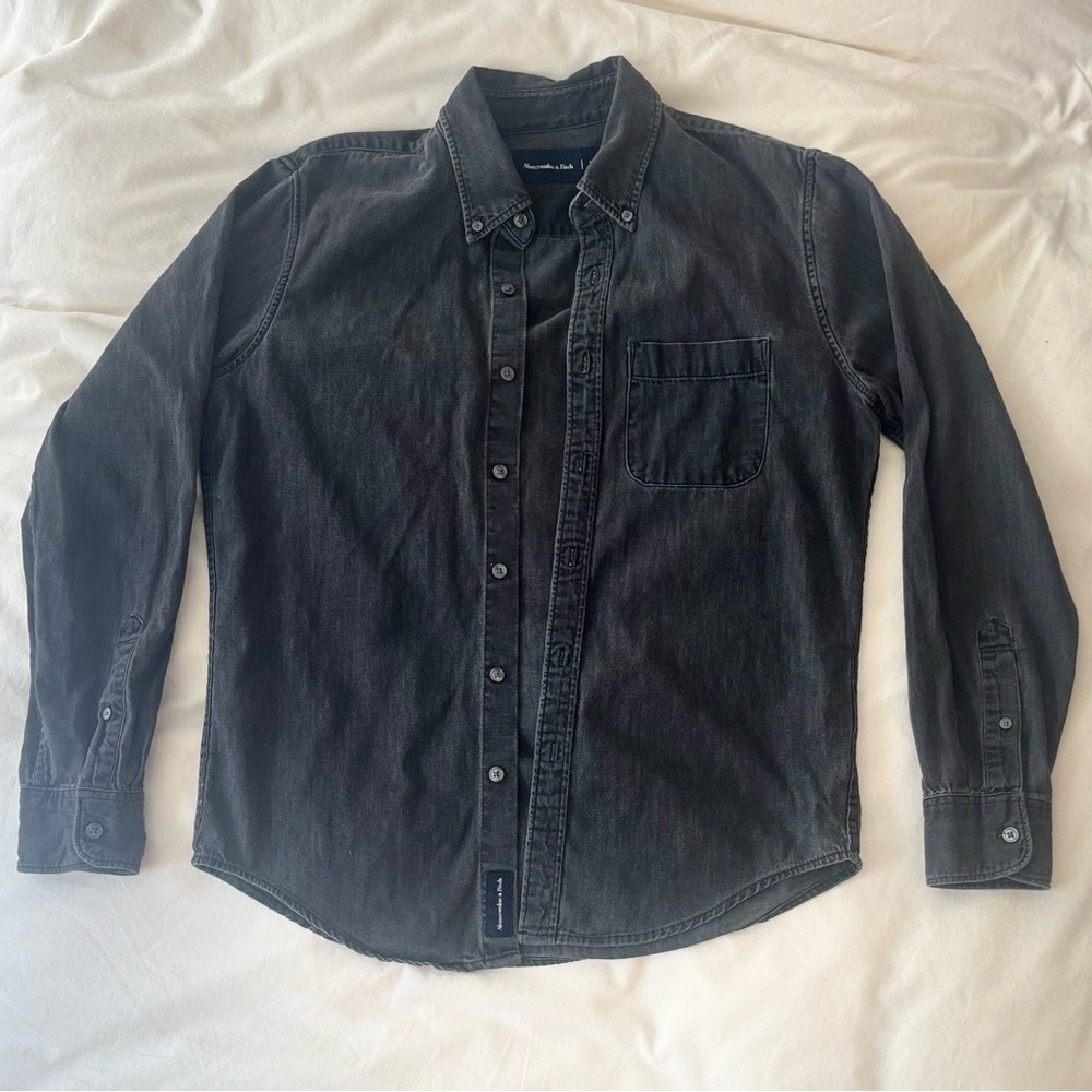 Abercrombie & Fitch Charcoal Button Down Shirt Size Small